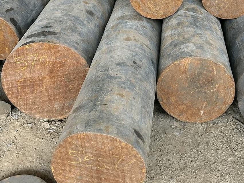 Forged steel shafts in stock at Siddhivinayak Steels
